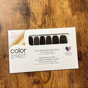 Color street nail set Loch Ness Monstress